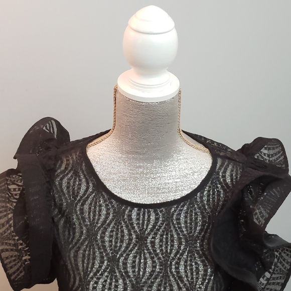 Chic Ruffle Sleeves Top - Picture 3 of 5